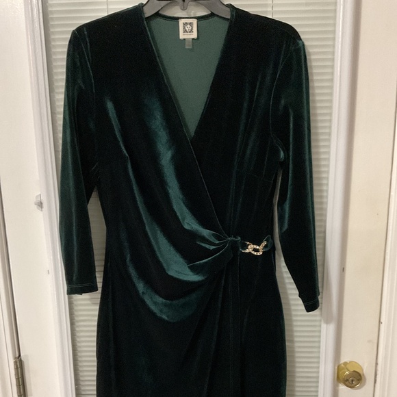 Anne Klein Emerald Green Velvet Cocktail Dress, Size 10 - Picture 1 of 6